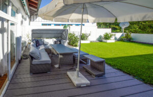 Sunny roof terrace in Munich South